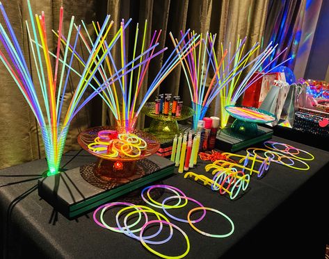 Cooper Aesthetic, Missy Cooper, 80s Birthday Parties, Hoco Ideas, Disco Birthday, Neon Birthday Party, Sweet Sixteen Birthday Party Ideas, Glow Birthday Party, 90s Theme Party