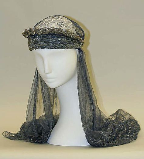 Jeanne Lanvin 1930 Evening Hat, Medieval Hats, Historical Hats, 1930 Fashion, Fashion Decades, Jeanne Lanvin, Hair Adornments, Silver Lace, 1930s Fashion