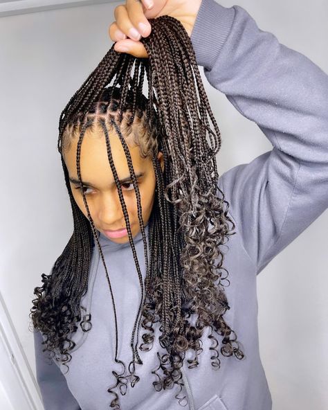 All Posts • Instagram Bra Strap Length Braids, Knotless Braids Mid Back Length, Mid Length Knotless Braids, Mid Back Braids, Back Braid, Braiding Hair Extensions, Braid In Hair Extensions, Knotless Braids, October 8