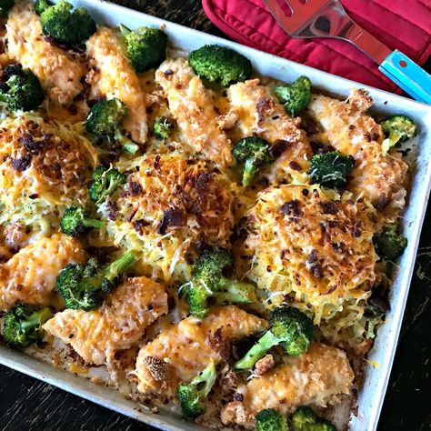 San Francisco Chicken Sheet Pan Supper - a recreation of a K&W Cafeteria classic #recipe Quick Drink Recipes, Lentil Dinner Recipes, Indian Vegetarian Dinner Recipes, Sheet Pan Supper, Roast Dinner Recipes, Quick Vegetarian Dinner, Chicken Sheet Pan, White Rice Recipes, Fennel Recipes