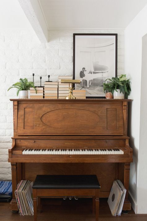 On Top Of Piano Decor, Antique Piano Aesthetic, Styling Top Of Piano, Upright Piano Entryway, Antique Upright Piano, Piano Lamp Ideas, Piano With Mirror Above, Piano Styling Upright, Antique Piano Decor