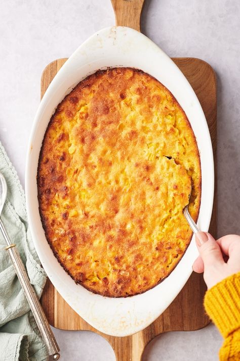 Corn Souffle Recipe, Corn Soufflé Recipe, Souffle Recipes Easy, Easy Delicious Casseroles, Creamed Corn Casserole, Corn Cakes Recipe, Corn Souffle, Cream Corn Casserole, Souffle Recipe