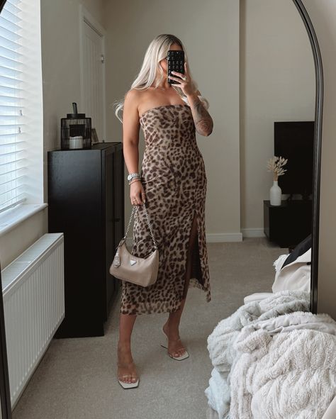 Zara really came through with this Leopard Print Dress 🐆 Animal print, Leopard Print dress, maxi dress, summer outfits #summeroutfit #summeroutfits #summerstyle #summerstyles #summerfashion #eurosummer #croppedtee #whitetshirt #ootdfashion #ootdbloggers #styleinspo #styleblogger #neutralstyle #neutraloutfit #streetstyle #londonfashion #ukstyle #zarawoman #ugccreator #stylingtips #styling #casualoutfits #casualfashion #casualstyles #casualoutfit #casualootd #easyfashion #zaradress #maxidre... Dress Summer Outfits, Dress Animal Print, Maxi Dres, Maxi Dress Summer, Leopard Dress, Neutral Outfit, Neutral Fashion, Leopard Print Dress, Dress Maxi