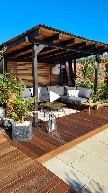 Backyard Patio Landscaping, Budget Backyard Patio, Cozy Patio Ideas, Patio House Ideas, Cozy Patio, Patio Landscaping, Backyard Inspo, Outdoor Decor Backyard, Pergola Designs