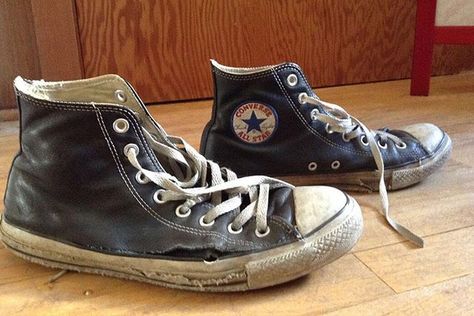 Almost two presidential terms later and they still have yet to be chucked in the trash. . @converse Chuck Taylor Leather All Star Hi . 7 years, 4 months . Sven Howard Red Wing 8111, Mochila Grunge, Alt Shoes, Converse Leather, Leather Chuck Taylors, Iron Ranger, Leather Converse, All Stars Converse, Star Sneakers