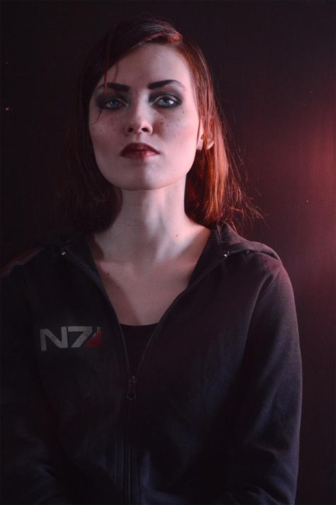 Shepard Aesthetic, Jane Shepard, Sara Ryder, Mass Effect Cosplay, Mass Effect Games, Mass Effect 1, Mass Effect Universe, Mass Effect Art, Commander Shepard