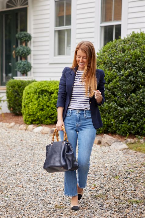 AN INVESTMENT NAVY BLAZER | Design Darling Navy Blazer Outfit Women Casual, Navy Blazer Outfit Women, Linen Blazer Outfit Women, Linen Blazer Outfit, Navy Blazer Outfits, Blazer Outfits Women, Blazer Design, Design Darling, Blazer Outfits For Women