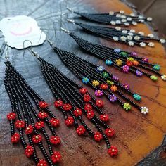 Seed Bead Earring Patterns Free, Mirror Earrings, Huichol Earrings, Earrings To Make, Seed Bead Art, Diy Seed Bead Earrings, Seed Bead Jewelry Patterns, Beaded Jewelry Earrings, Beaded Earrings Tutorials