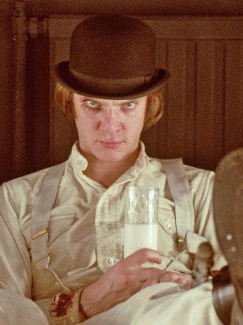 #StanleyKubrick #AClockworkOrange #Movies #Film #MovieReview #FilmReview #DoctorSleep #Horror #Scary #HorrorMovies #ScaryMovies Alex Delarge, Malcolm Mcdowell, Doctor Sleep, A Clockwork Orange, Septième Art, Clockwork Orange, Cult Movies, 인물 드로잉, Stanley Kubrick