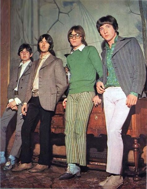 35 Vintage Photos of the Small Faces During the 1960s ~ Vintage Everyday 1960 Mens Fashion, Steve Marriott, 60s Men, Faces Band, 1960s Hippie, 1960s Music, Concept Album, The Sixties, Music Magazines