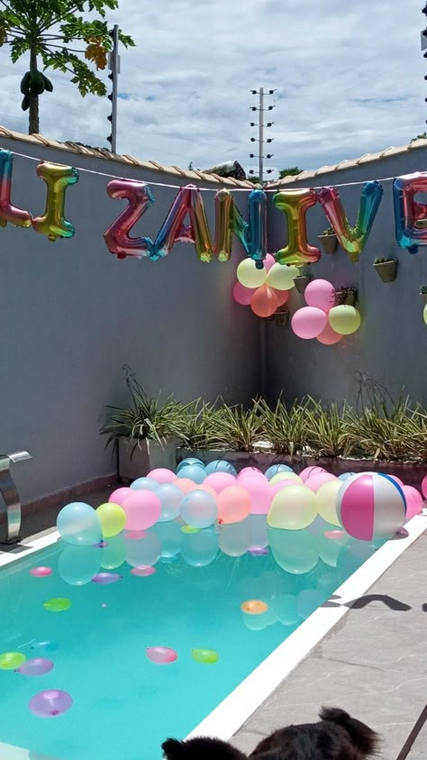 Birthday By The Pool, Poolside Birthday Decor, Pool Party Inspiration, Classy Pool Party, Pool Party Bachelorette, Pool Party Kids, Party Swimming Pool, Flamingo Birthday Party, Hawaiian Birthday Party