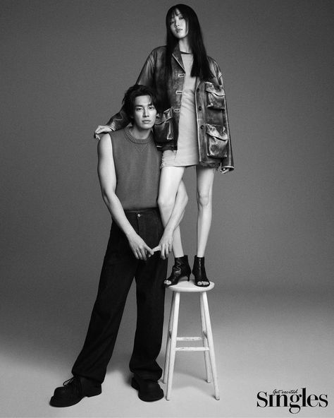 Kim Young Kwang, Studio Photoshoot Ideas, Foto Wedding, Couples Modeling, Studio Poses, Lee Sung Kyung, Photoshoot Studio, Sung Kyung, Studio Photoshoot