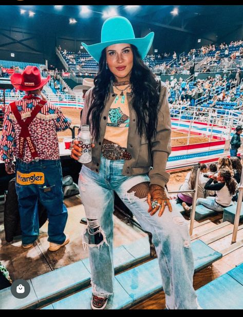 Blue Cowgirl Hat Outfit, Western Hat Outfit Winter, Turquoise Boots Outfit Country, Rodeo Outfits With Flannel, Nfr 2022 Outfits, Nfr Fashion 2022 Vegas, Cowgirl Outfits Flannel, Cowgirl Hat Outfit, Nfr Outfits For Vegas