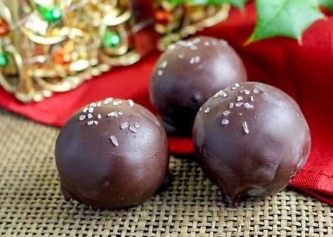 Cookies Balls, Recipes With Chocolate, Oreo Truffles Recipe, Oreo Cookie Balls, Cookie Balls, Peanut Butter Oreo, Oreo Balls, Cookie Ball, Oreo Truffles