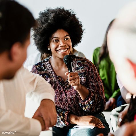 Cheerful woman speaking on a microphone in a workshop | premium image by rawpixel.com / McKinsey Black Woman Microphone, 2024 Manifesting, Speaking Tips, Black Speaker, Business Pitch, Professional Headshots, Nice Pic, Team Building Events, Image Ideas