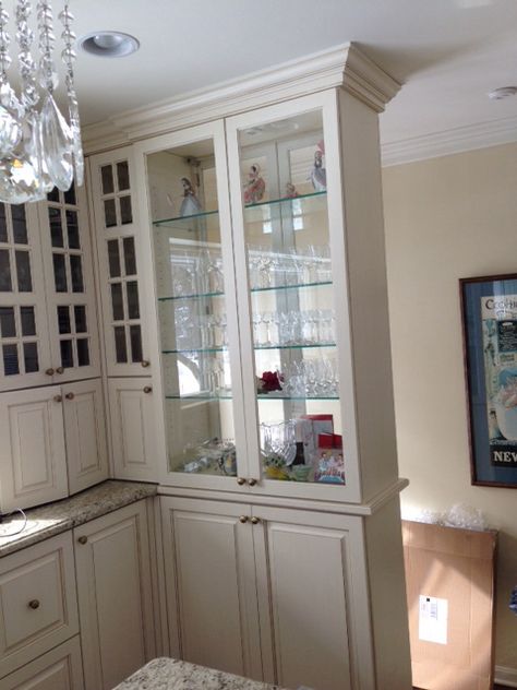 The double sided glass cabinet divider design Dresser Design Ideas, Glass Upper Cabinets, Built In China Cabinet, Kitchen Display Cabinet, Glass Kitchen Cabinets, Glass Dresser, Built In Cabinet, Dresser Design, Diy Kitchen Renovation