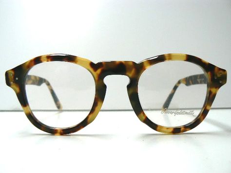 Glasses Inspo, Glasses Fashion Eyewear, Oliver Goldsmith, Men's Glasses, Cool Glasses, Round Eyeglasses, New Glasses, Fashion Eyewear, Vintage Eyewear