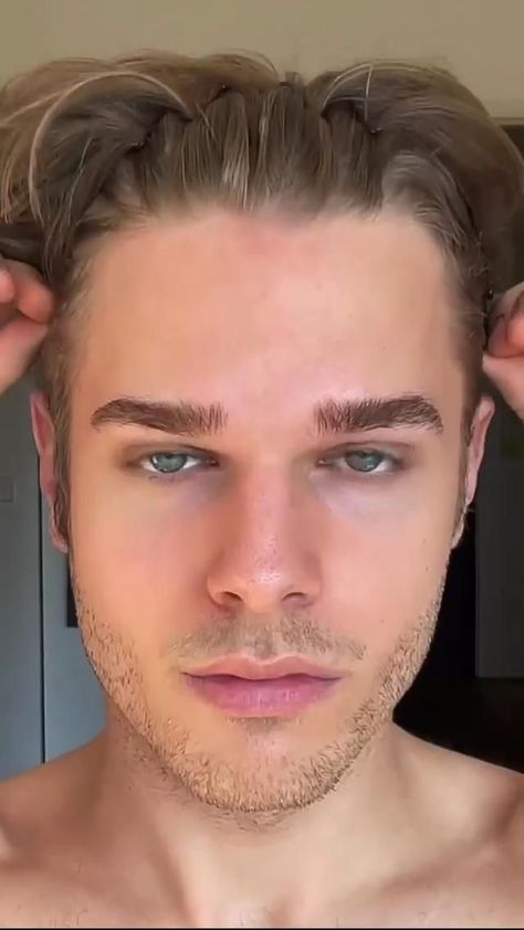 Thick Hair Wavy, Skin Care Routine For Men, Hairstyles Thick Hair, Gents Hair Style, Mens Hairstyles Medium, Mens Hairstyles Thick Hair, Wavy Hair Men, Men's Long Hairstyles, Men Hair Color