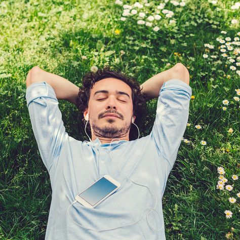 Unwind After Work, Different Types Of Meditation, Ways To Destress, Racing Thoughts, Types Of Meditation, Why Do Men, Meditation Retreat, Best Meditation, Meditation Apps