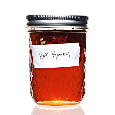 Hot Honey Recipe, Make Your Own Wine, Peach Syrup, Hot Honey, Infused Vodka, Honey Recipes, Jams & Jellies, Spice Mixes, Hot Meals