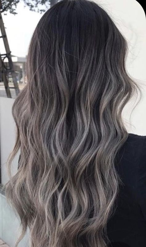 Pelo Color Ceniza, Dark Brown Hair Ombre, Brown And Silver Hair, Ash Blonde Hair Balayage, Balayage Hair Grey, Ash Grey Hair, Formal Skirts, Balayage Hair Ash, Styling Skirts