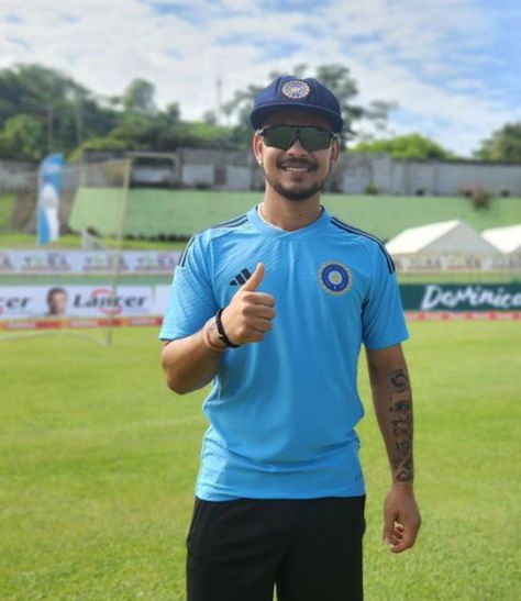 Kishan Photo, Dining Table Small Space, Ishan Kishan, India Cricket Team, India Cricket, Indian Cricket, Bright Smile, Cricket Team, Animated Characters