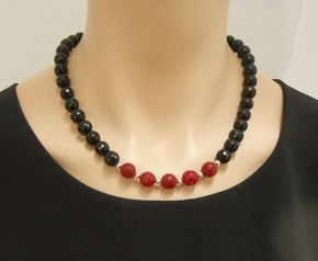 Faceted black onyx and red jade necklace with by SilverSerenade Ballet Top, Beaded Jewelry Necklaces, Red Jade, Pearl Necklace Designs, Jade Necklace, Jeans Jacket, Handmade Jewelry Designs, Work Jewelry, Gold Jewelry Indian