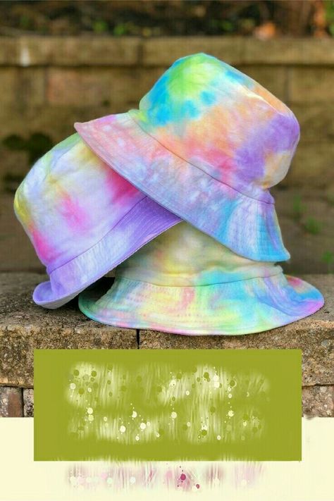 Diy Tie Dye, Tie Dye Tutorial, Tie Dye Decorations, Tie Dye Party, Tie Dye Bucket Hat, Holiday Club, Diy Tie, How To Tie Dye, Summer Craft