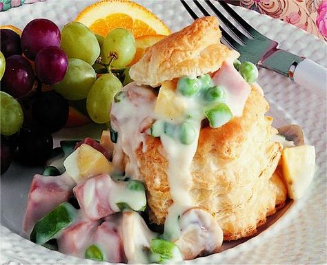 Ham a La King Ham Ala King, Homemade Ham Pot Pie, Easter Ham Pie Recipe, Kentucky Legend Ham, Easter Ham With Pineapple, Ham Balls, Ham Quiche, Bread Dressing, Boiled Dinner