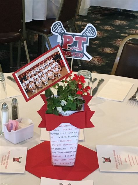 Field Hockey Banquet Centerpieces, Lacrosse Centerpiece Ideas, Lacrosse Banquet Centerpieces, Lacrosse Senior Night Ideas, Lacrosse Banquet Ideas, Lacrosse Centerpieces, Lacrosse Party Decorations, Lacrosse Decor, Wrestling Banquet