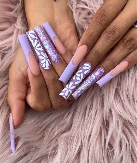 Acrylic Nail Spring, Nail Designs Long Nails, Long Nail Inspiration, Long Nails Inspiration, Pierced Nails, Cute And Easy Nails, Long Nail Designs Square, Nails Verano, Disney Acrylic Nails