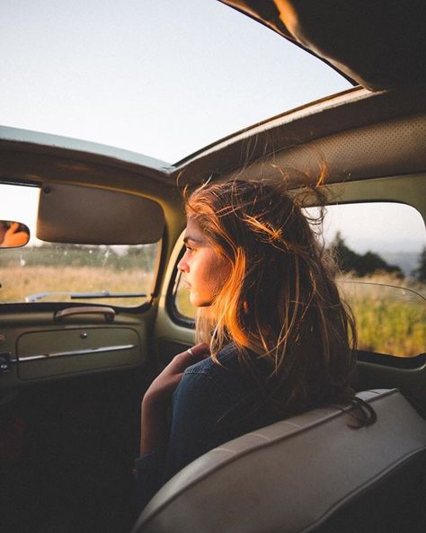 Feel Shotting Photo, 90's Fashion, Inspirational Pictures, Photography Inspo, Hippie Style, 그림 그리기, A Car, The Wind, Picture Perfect