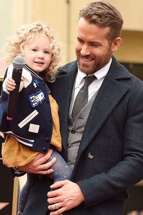 Ryan Reynolds Daughter, Blake Lively Daughter, Ryan Reynolds Kids, Lively Wallpaper, Blake Lively Family, Blake Lively Ryan Reynolds, Blake And Ryan, Four Kids, Celebrity Moms