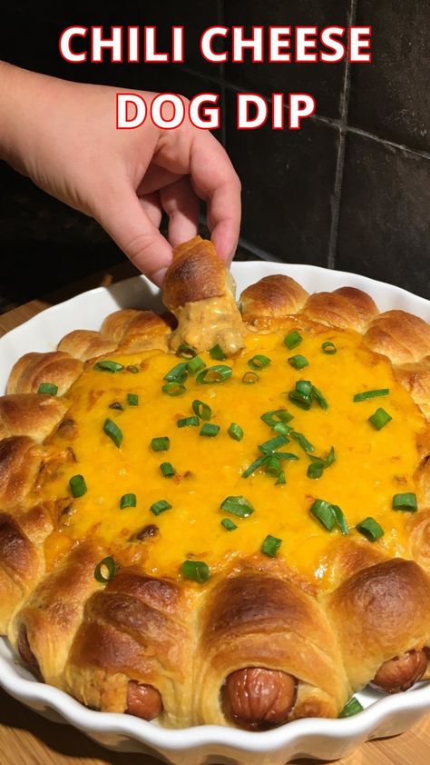 Fed by Sab | Simple Recipes on Instagram: "Chili Cheese Dog Dip 🧀 The ultimate game day dip! Crispy pigs in a blanket baked in a wreath shape with the center filled with a delicious chili cheese dip! Click ➡️ @fedbysab for recipe in bio! #chilicheesedog #diprecipe #chilicheese #cheesedip #appetizerrecipe" Mini Hot Dog Chili Dip, Hot Dog Ring, Pigs In A Blanket With Chili Cheese Dip, Chili Cheese Dogs Crescent Rolls, Hot Dog Potluck, Chili Cheese Dog Dip, What To Serve With Chili Dogs, Chili Cheese Dog Bake Crescent Rolls, Grammy Party Food