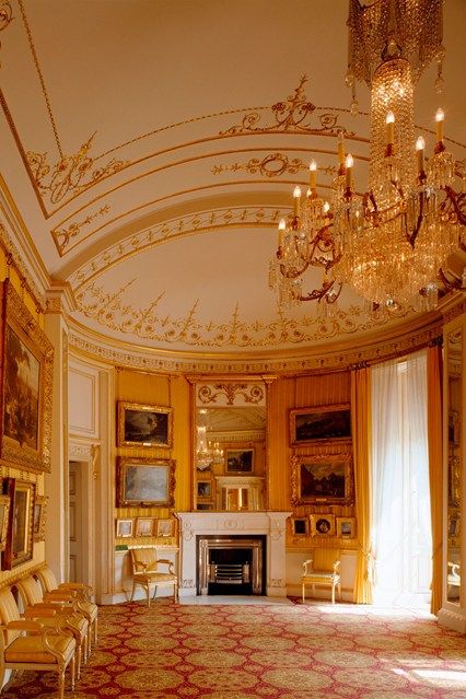 Discover historic houses in London on HOUSE - design, food & travel by House & Garden. H&G books editor Cat Gray lists her top 20 historic London interiors. Royal Pavilion, London Townhouse, London Interior, Interior View, House London, English Heritage, Stately Home, A4 Poster, Drawing Room