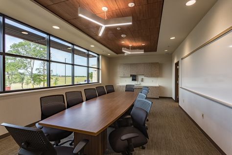 School administrators & teachers are hard at work planning a safe 🎒 2020-21 school year for our children, anticipating the many scenarios that may transpire. A conference room like this one at @UMEPrep High School, with furniture by @globalfurngroup, is a great place to create your ⚾ game plan! School Detention Room, School Conference Room, Detention Room, Area Requirement, School Building Plans, Work Planning, Executive Room, Work Plans, Conference Rooms