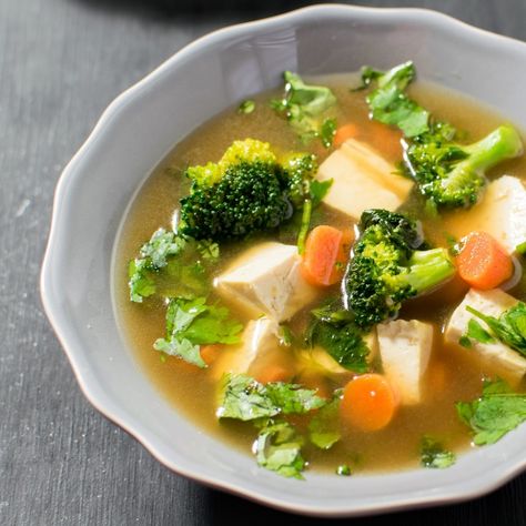 Tofu In Soup, Ground Beef And Cabbage, Low Carb Soup Recipes, Tofu Soup, Clear Soup, Vegetarian Soup Recipes, Clam Recipes, Low Carb Soup, Asian Soup