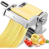 Pasta Maker Machine, Gourmet Pasta, Dough Press, Dumpling Skin, Pasta Meals, How To Make Spaghetti, Meals At Home, Pasta Roller, Noodle Maker