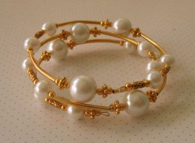 15 Indian Latest Pearl Bangles Designs Pearl Bangles Gold, Baby Jewelry Gold, Kids Gold Jewelry, Pearl Bangles, Gold Bangle Set, Antique Jewelry Indian, Pearl Bangle, Wedding Jewellery Collection, Bangles Jewelry Designs