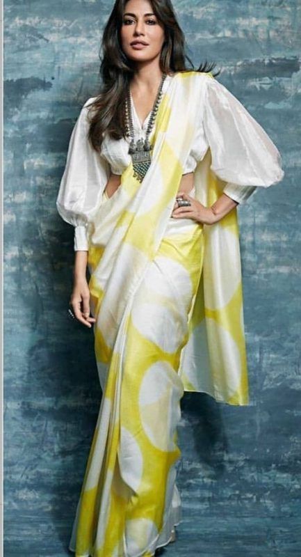 Deginer Dress, Saree Farewell, Sari Draping, Saree Jacket Designs, Indian Blouse Designs, Blouse Works, Saree Bollywood, Saree Wearing Styles, Saree Wearing