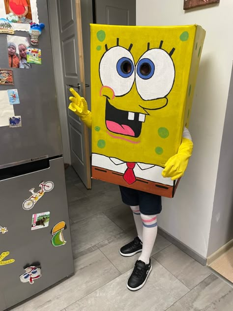 Spongebob Activities For Kids, Diy Spongebob Costume, Sundjer Bob, 2023 Costumes, Spongebob Halloween, Spongebob Costume, Projects For School, Spongebob Party, Pineapple Party