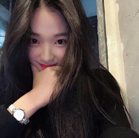 [pre-debut photos] Kim Hye Yoon, Korean Actress, Korean Men, Asian Actors, Best Actress, Girl Crush, Daniel Wellington, Korean Actors, Actors & Actresses