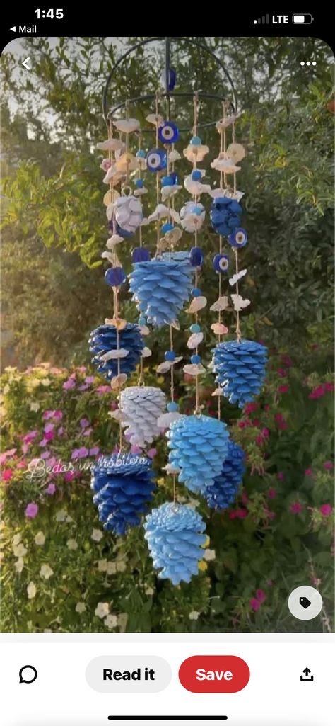 Carillons Diy, Wind Chimes Homemade, Wind Chimes Craft, Decoration Vitrine, Pine Cone Art, Diy Wind Chimes, Garden Crafts Diy, Cones Crafts, Garden Deco