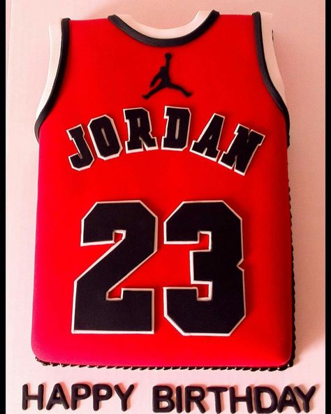 Lebron James Cake Ideas, Jordan Birthday Cake Ideas, Michael Jordan Birthday Cake, Jordan Year Birthday Cake, Jordan 23 Cake, Jordan Cake Ideas, Michael Jordan Birthday Party, Air Jordan Birthday Cake, Jordan Birthday Cake