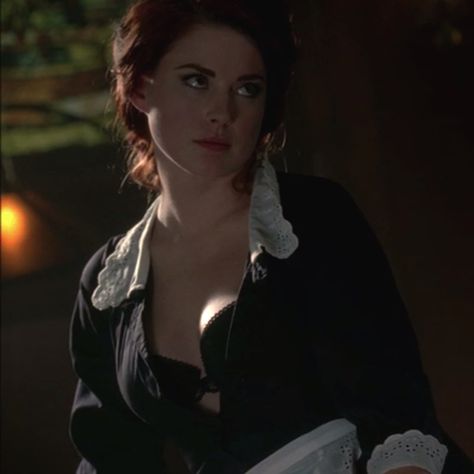 Moira O'Hara Costume - American Horror Story Check more at https://costumerocket.com/moira-ohara-costume/ Moira Ahs, Moira O Hara, American Horror Story Costumes, Cosplay For Halloween, Ahs Cast, Alexandra Breckenridge, Ryan Murphy, Homemade Diy, Celebrity Tattoos