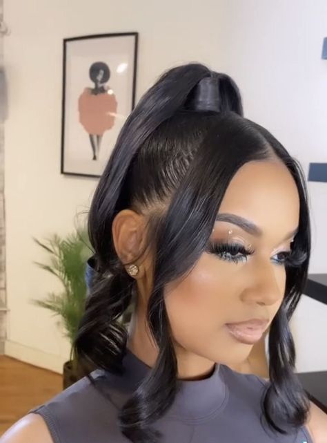 Elegant Prom Hairstyles Black Women, Hairstyles Drawing Girl, Wedding Guest Hairstyles Black Women, Weavon Styles, Hairstyles Dirty Hair, Hair Down Hairstyles, Valentine Shoot, Hairstyles Headband, Long Ponytail Hairstyles