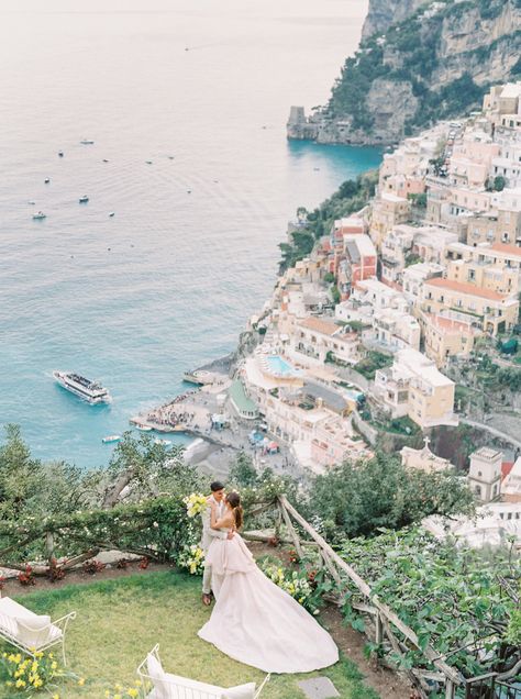 A Positano, Amalfi Coast Wedding at Villa San Giacomo - laurenfairphotographyblog.com Wedding In Positano Italy, Amalfi Coast Wedding Venues, Villa San Giacomo, Almafi Coast Wedding Theme, Almafi Coast Wedding, Positano Elopement, Positano Villa, Amalfi Wedding, Cliff Wedding