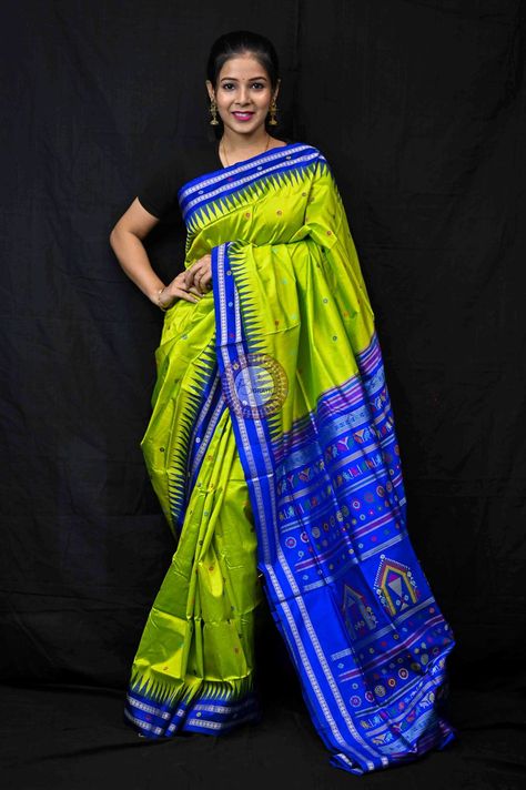 Floral Dresses With Sleeves, Sambalpuri Saree, Handloom Silk Saree, Simple Saree Designs, Simple Sarees, Saree Handloom, Neon Blue, Indian Beauty Saree, The Master