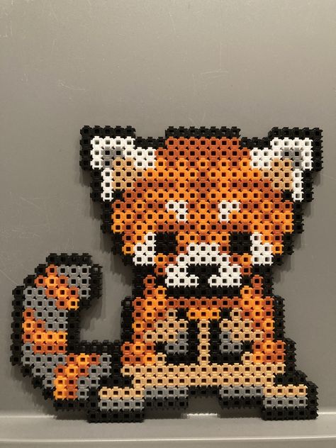 Simbrix Ideas, Easy Perler Beads Ideas, Beads Ideas, Hama Beads, Crafty Things, Perler Beads, Halloween Wreath, Beads, Halloween