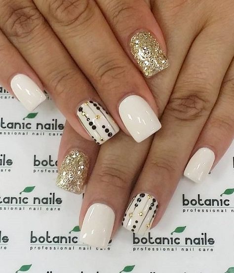 White and gold with a touch of black looks fantastic and go with almost any colored dress. Pamper your nails with this neat design. Botanic Nails, Tape Nail Art, Nail Art Stripes, Apply Makeup, Striped Nails, Nails Desing, Fancy Nails, Gold Nails, Gorgeous Nails